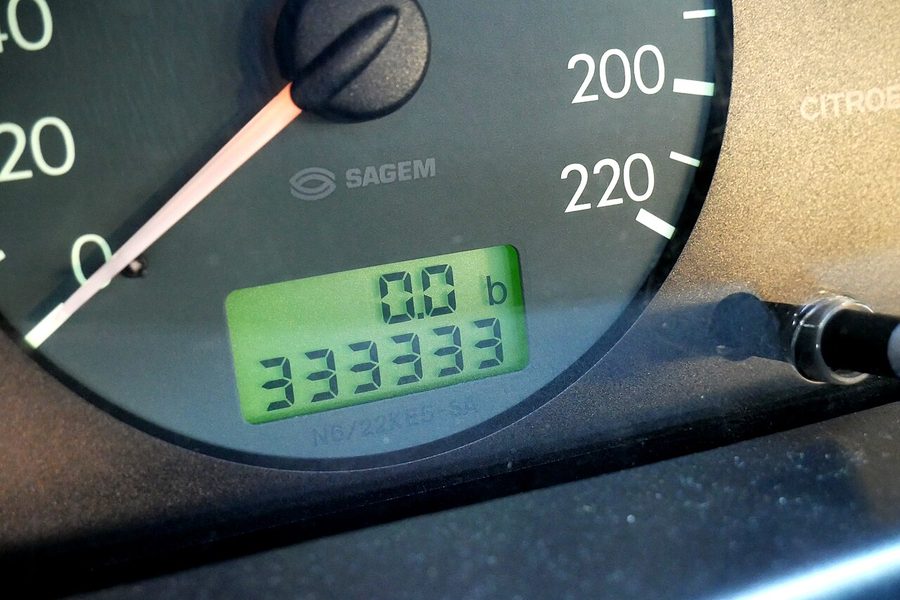 Kilometerteller op 333.333 kilometer